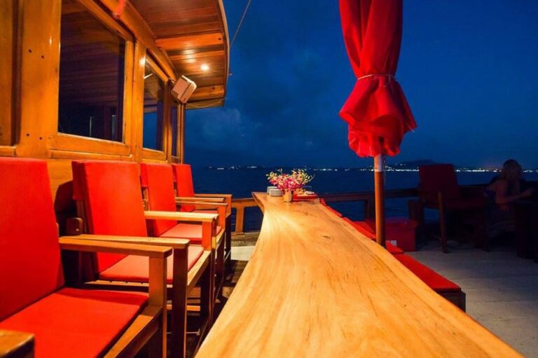 Red Baron Sunset Dinner Cruise 7 768x511